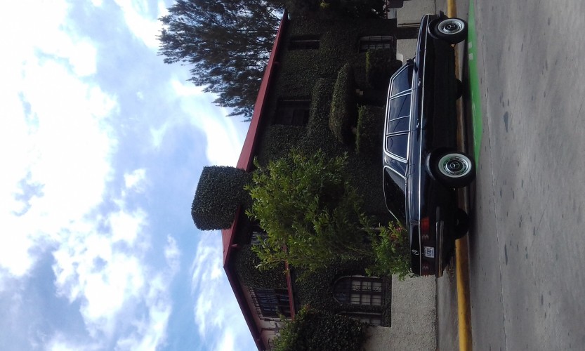 COSTA RICA MANSION. SAN JOSE LIMOUSINE LANG