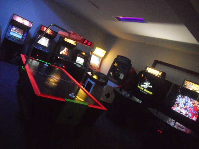 GAMIFICATION-COOL-RETRO-VIDEO-ARCADE.jpg