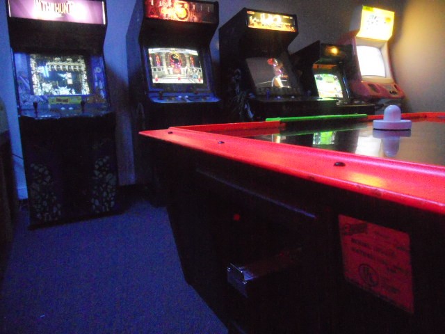 GAMIFICATION-WAYS-FOR-EMPLOYEE-VIDEO-ARCADE-GAME-ROOM.jpg