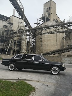 Holcim (Costa Rica) S.A. MERCEDES LIMOUSINE 300D W123