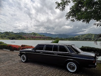 LOS-SUENOS-RESORT-COSTA-RICA.-300D-MERCEDES-LIMOUSINE-TOURS.jpg