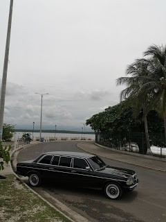 Paseo de los Turistas. PUNTARENAS COSTA RICA MERCEDES W123 LWB LANG LIMOUSINE